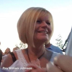 Meet your Posher, Lorie